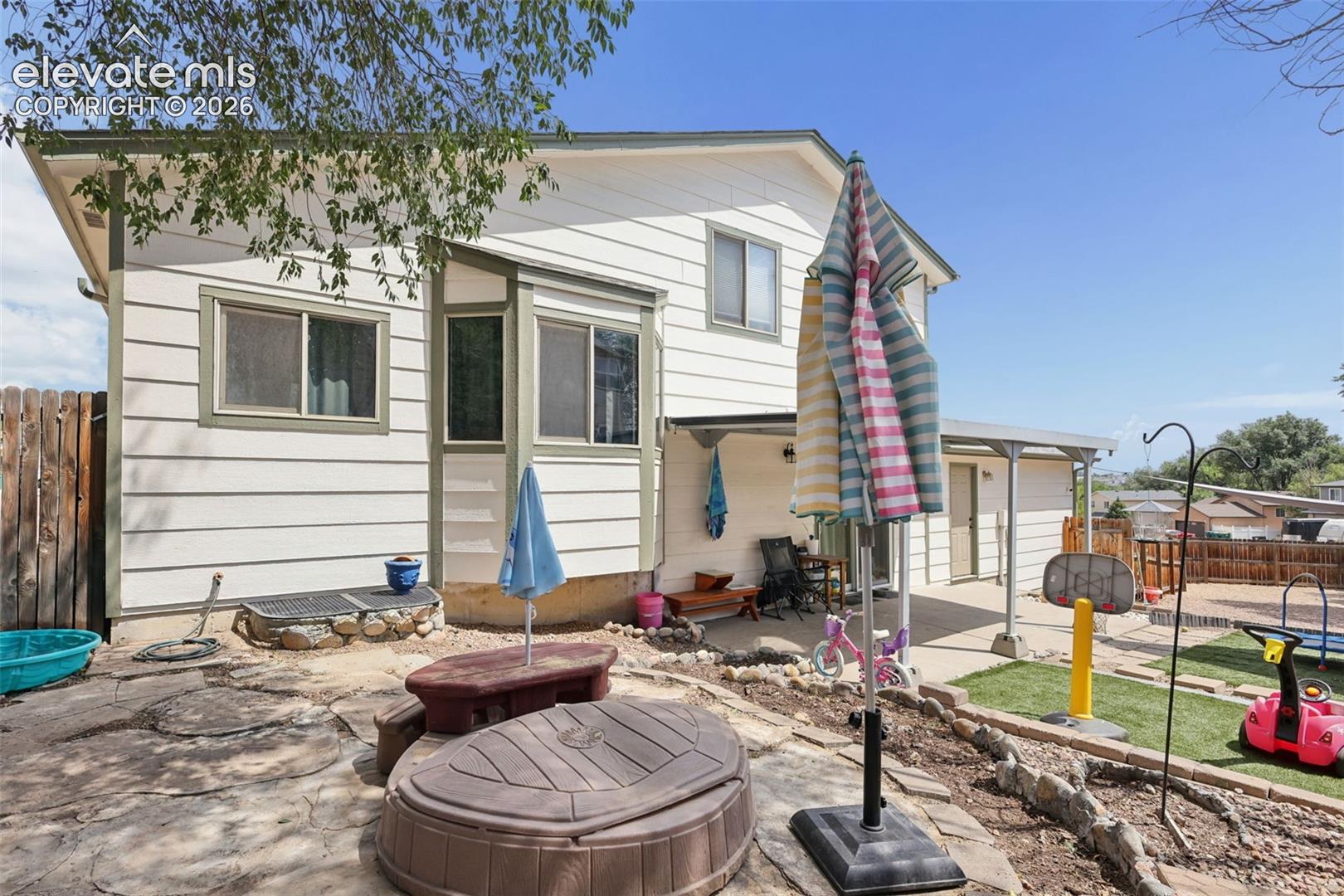 Listing photo 32 for 601 Rye Ridge Road