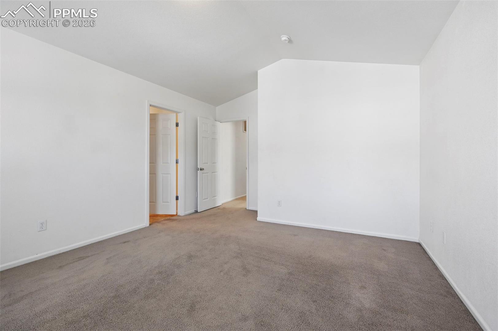 Listing photo 25 for 8141 Snow Bowl Heights
