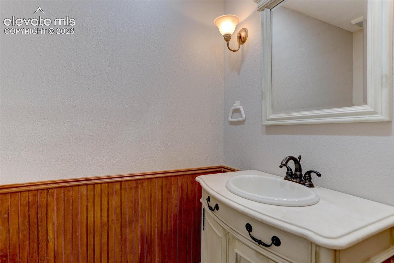 Listing photo 18 for 3330 Templeton Gap Road 55