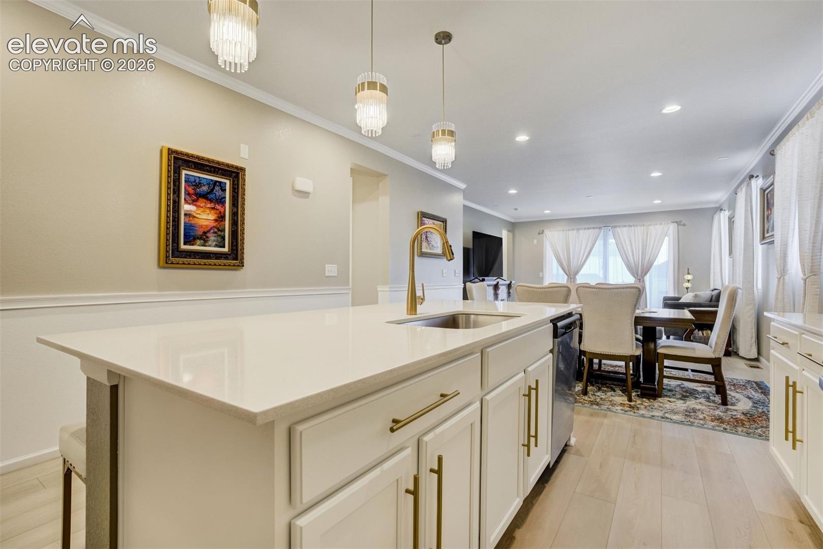 5689 Mammoth Lane, photo 12