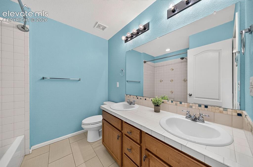 Listing photo 34 for 9725 Beryl Drive