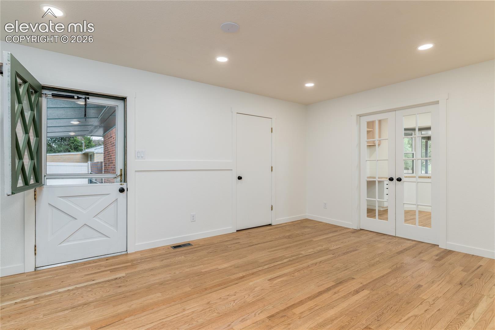 702 Leta Drive, photo 14