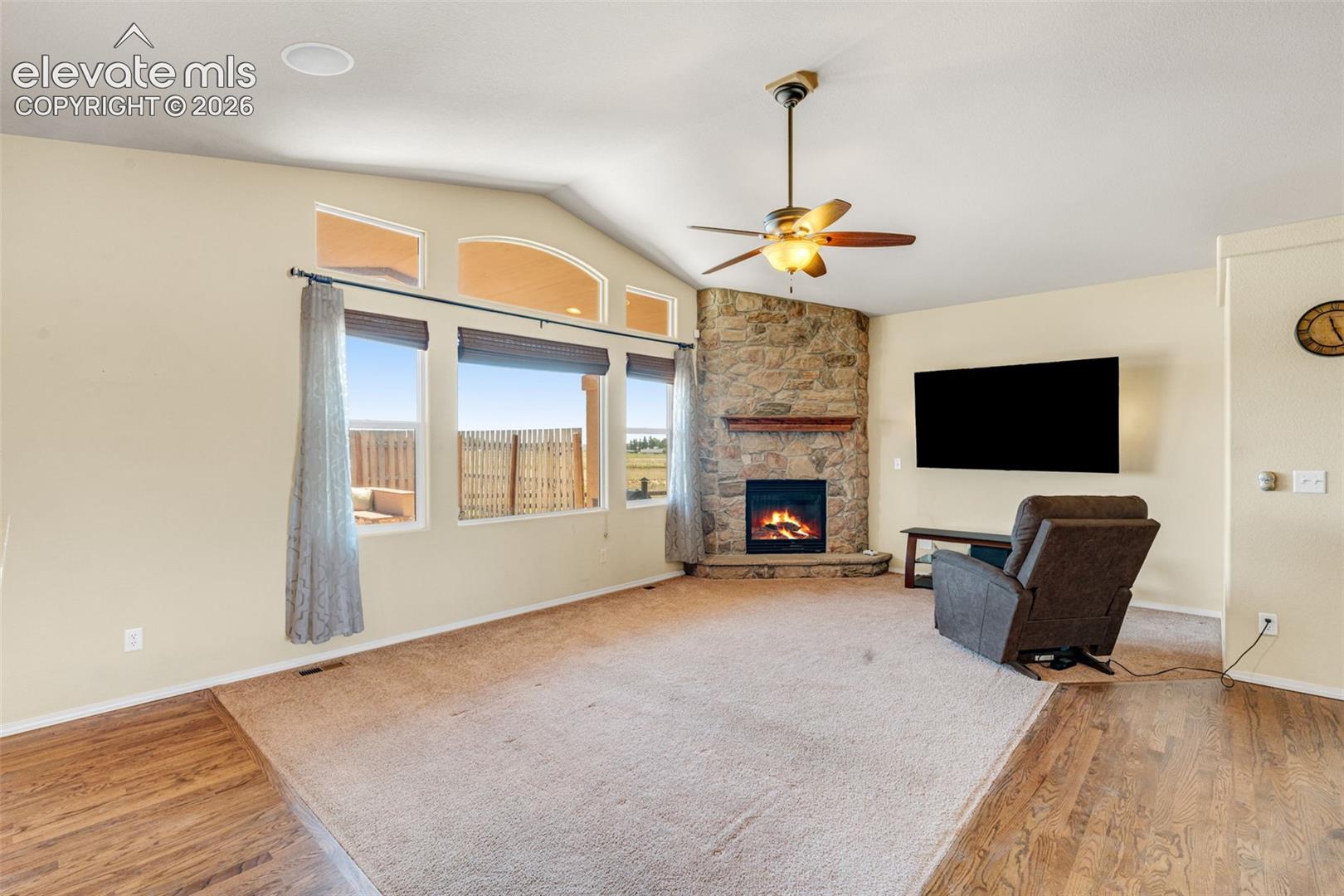 Listing photo 7 for 11263 Foxwell Way