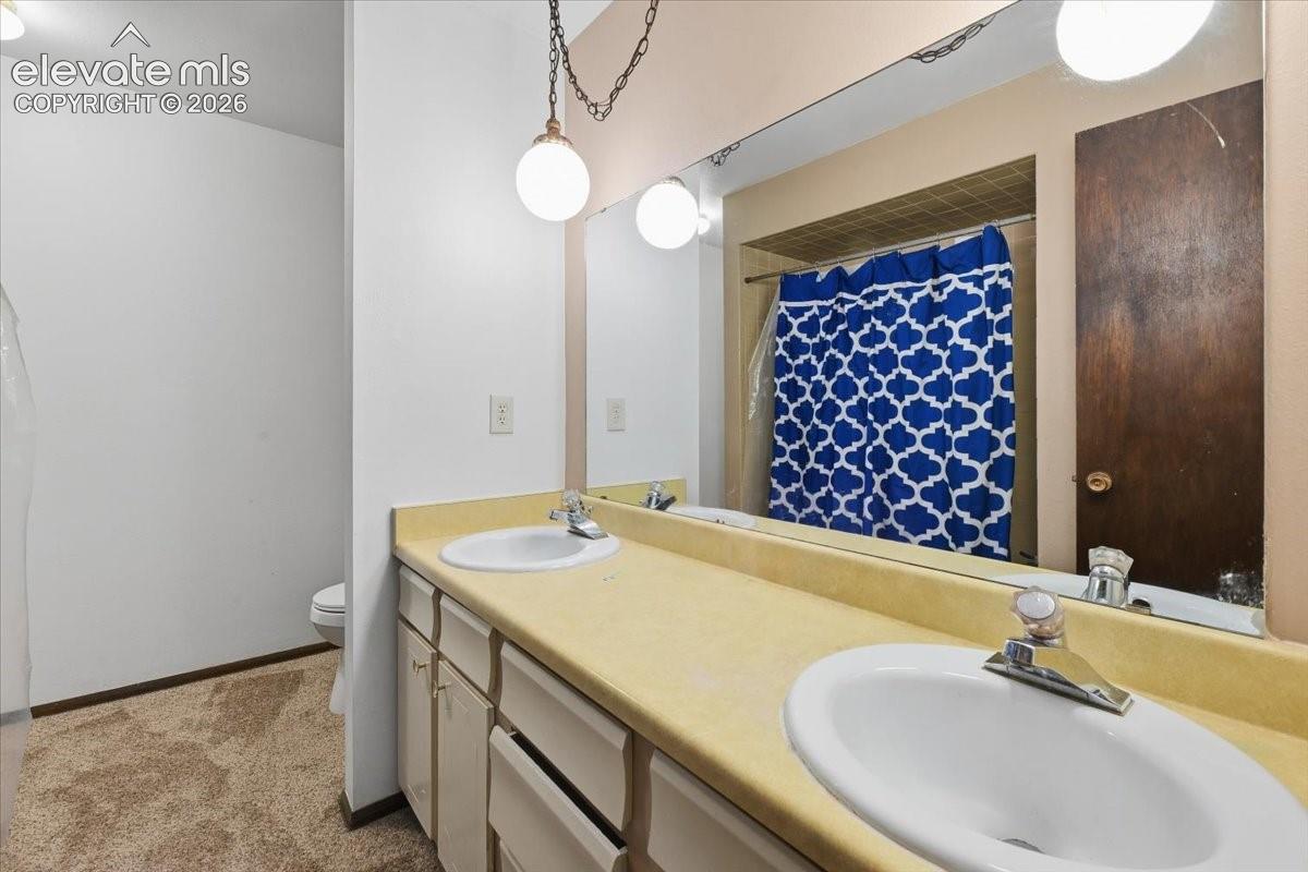 Listing photo 38 for 724-726 Pioneer Lane