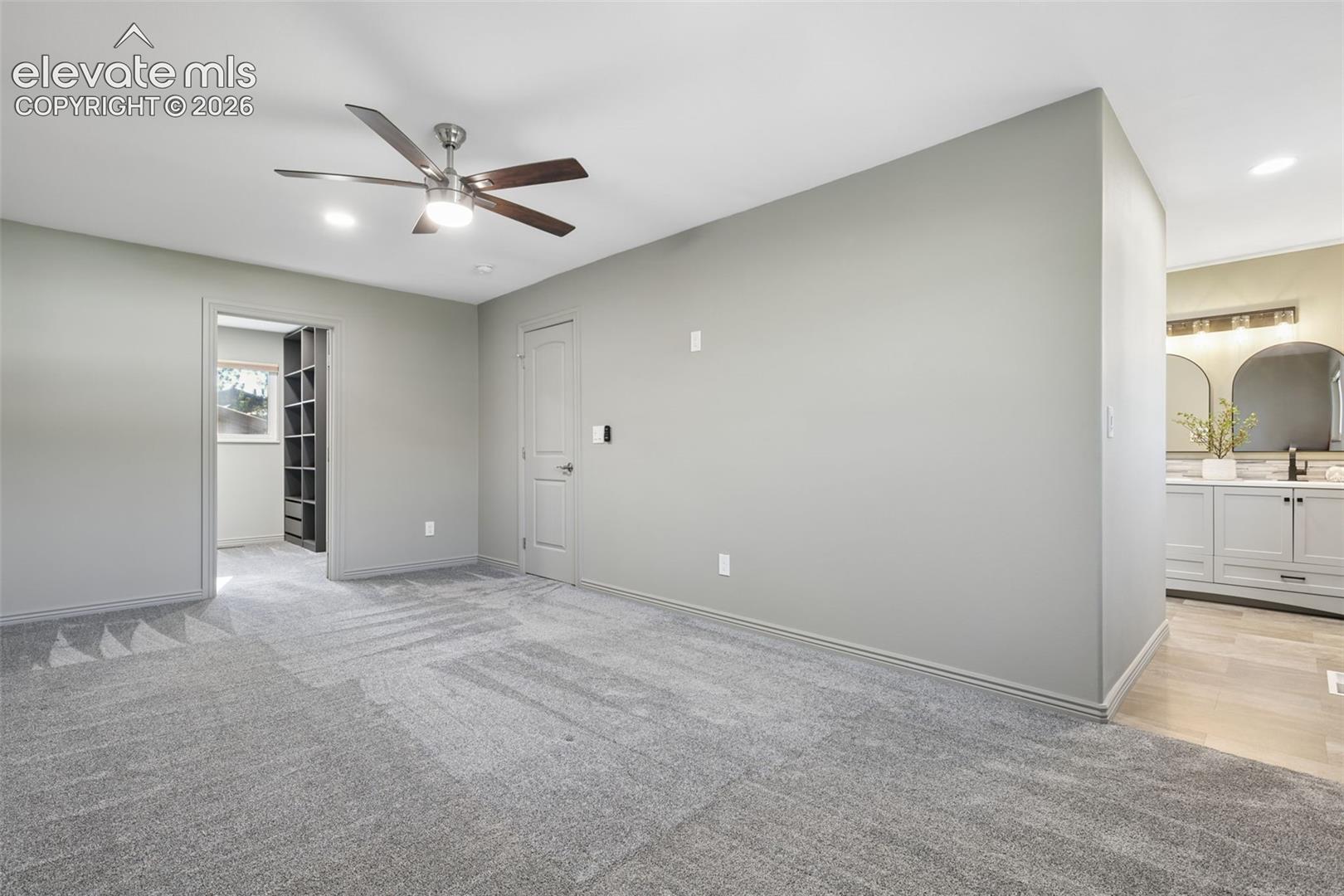 Listing photo 11 for 6723 Bishop Drive