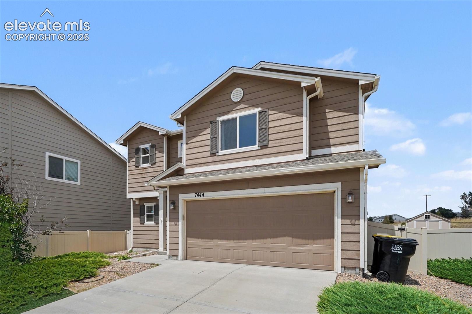 Listing photo 2 for 7444 Primavera Lane