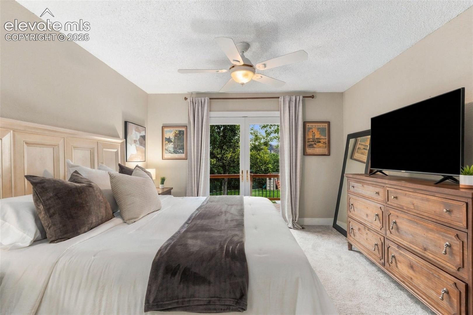 Listing photo 26 for 271 N Holcomb Circle