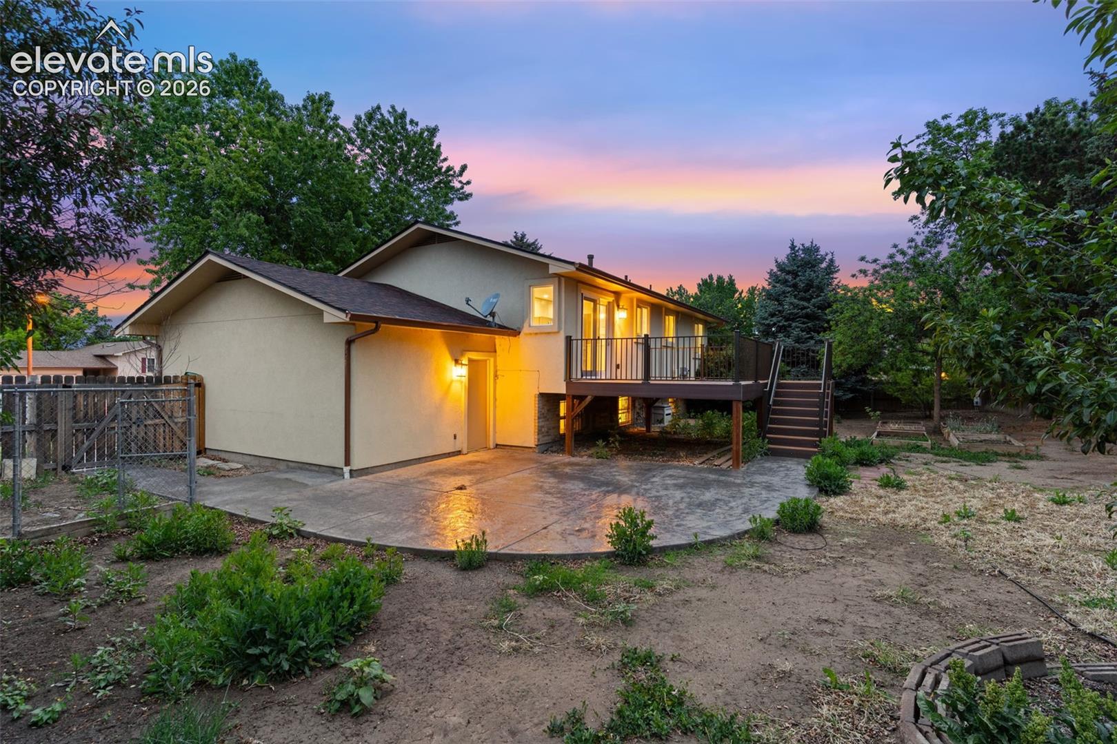 Listing photo 28 for 6973 Roaring Spring Avenue