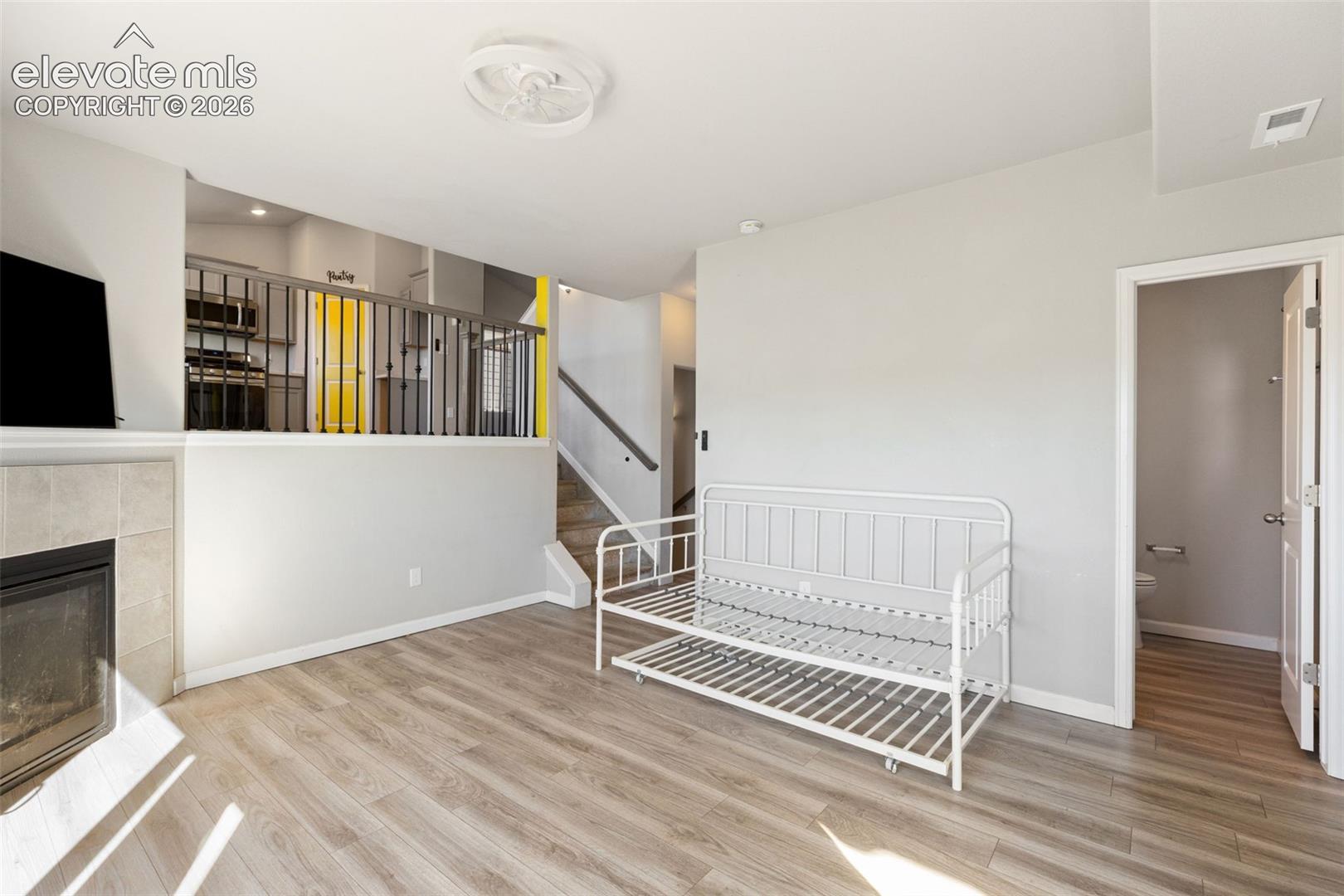 Listing photo 8 for 10621 Castor Drive