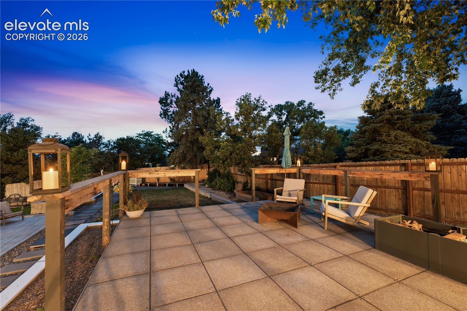 Listing photo 35 for 369 Burgess Drive