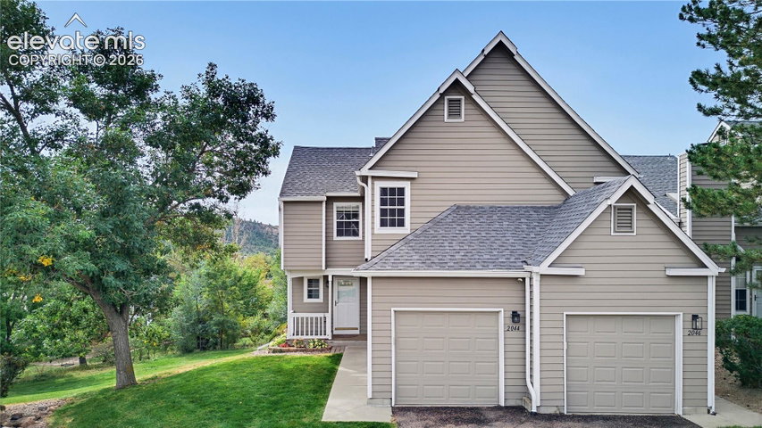 2044 Palm Drive — listing photo