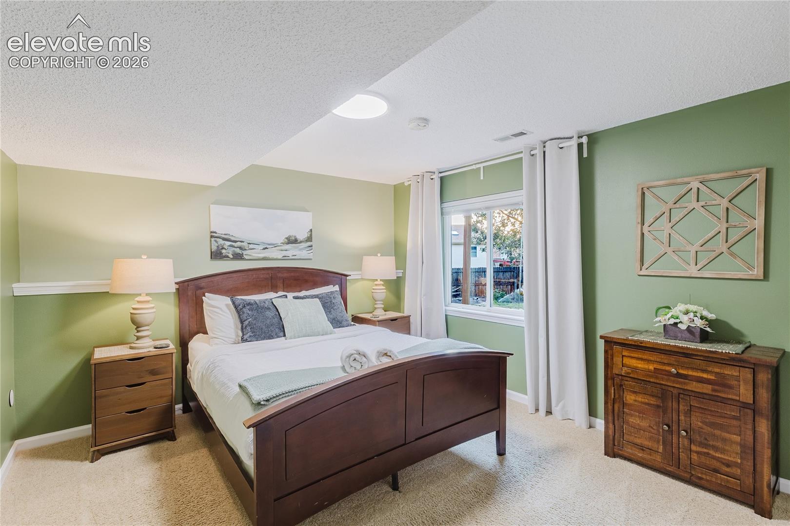 8720 Anglewood Court, photo 27