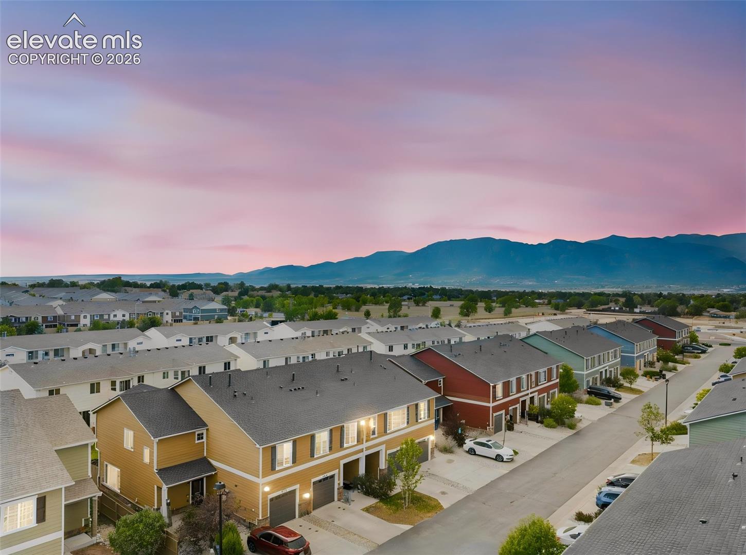 Listing photo 3 for 4883 Painted Sky View