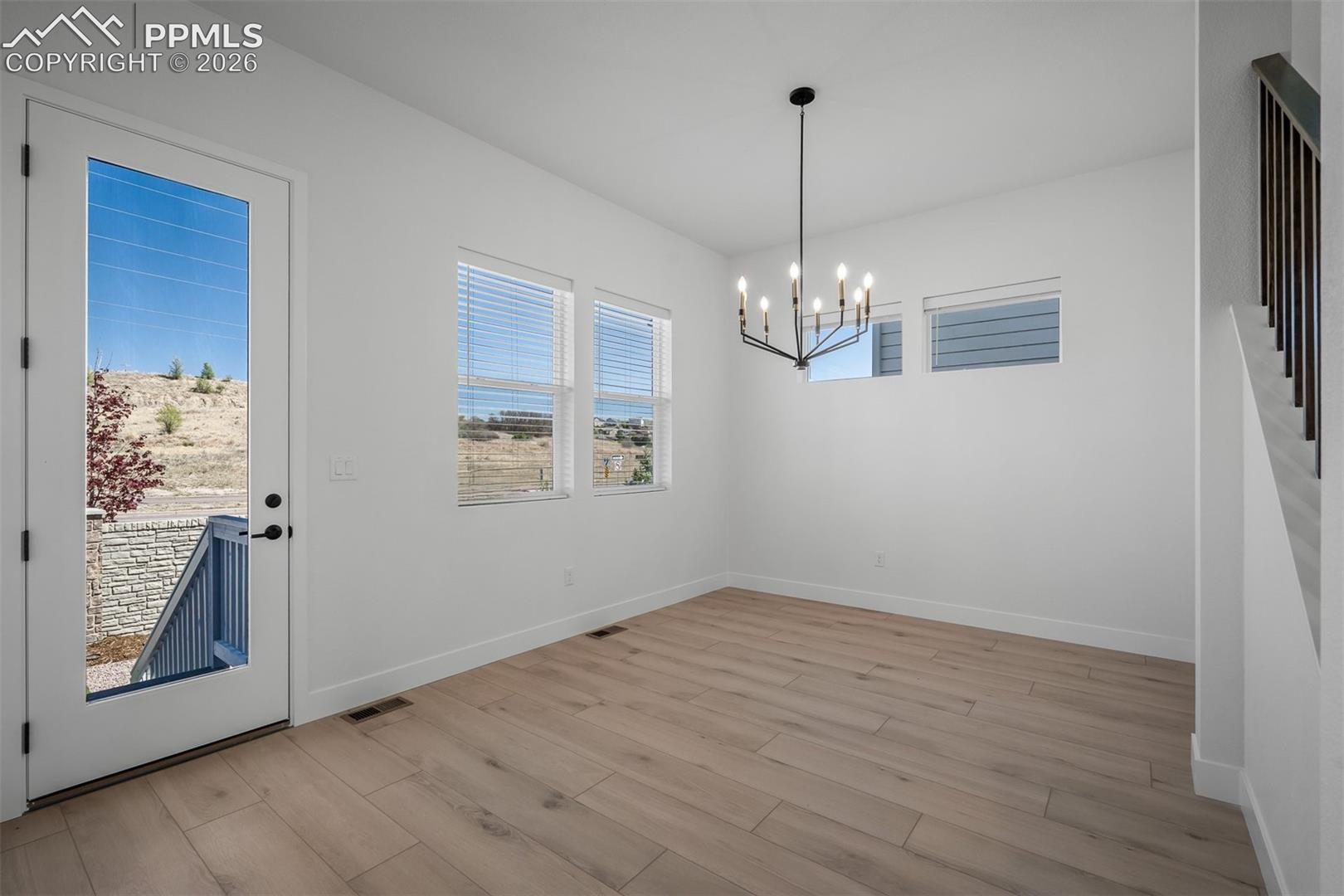 Listing photo 20 for 4684 Peak Crest View