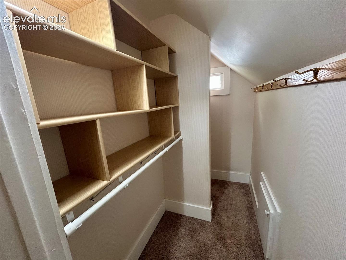 Listing photo 35 for 602 RUXTON Avenue