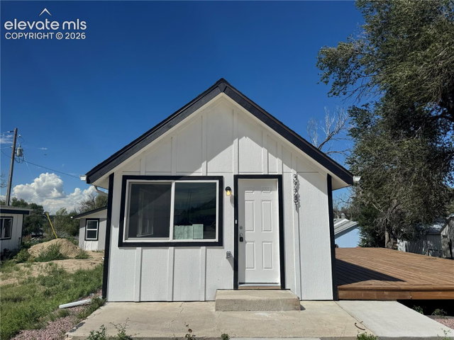 37281 Highway 24 — listing photo