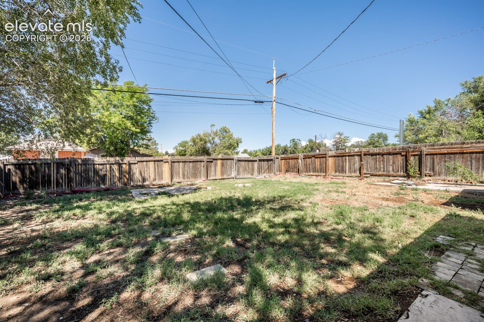 Listing photo 24 for 2102 W 29th Street