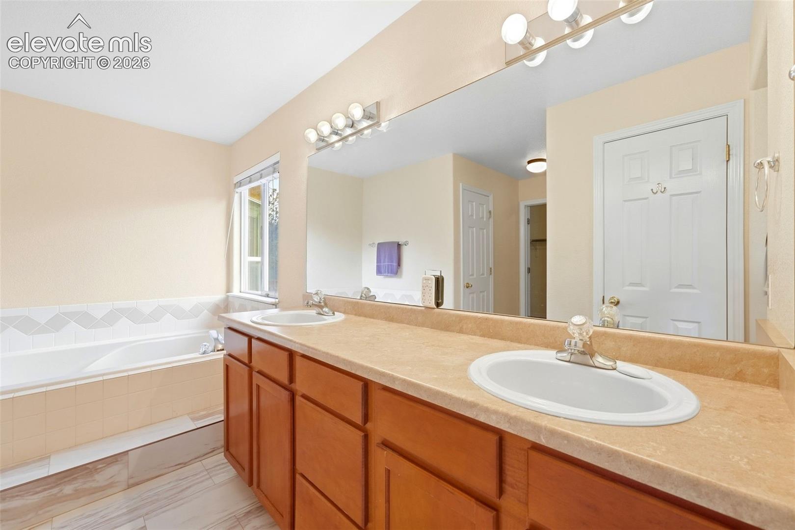 Listing photo 20 for 1167 Hill Mesa Court