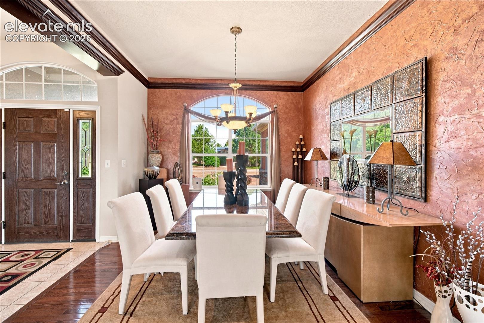 Listing photo 4 for 4 Hawks Point Court