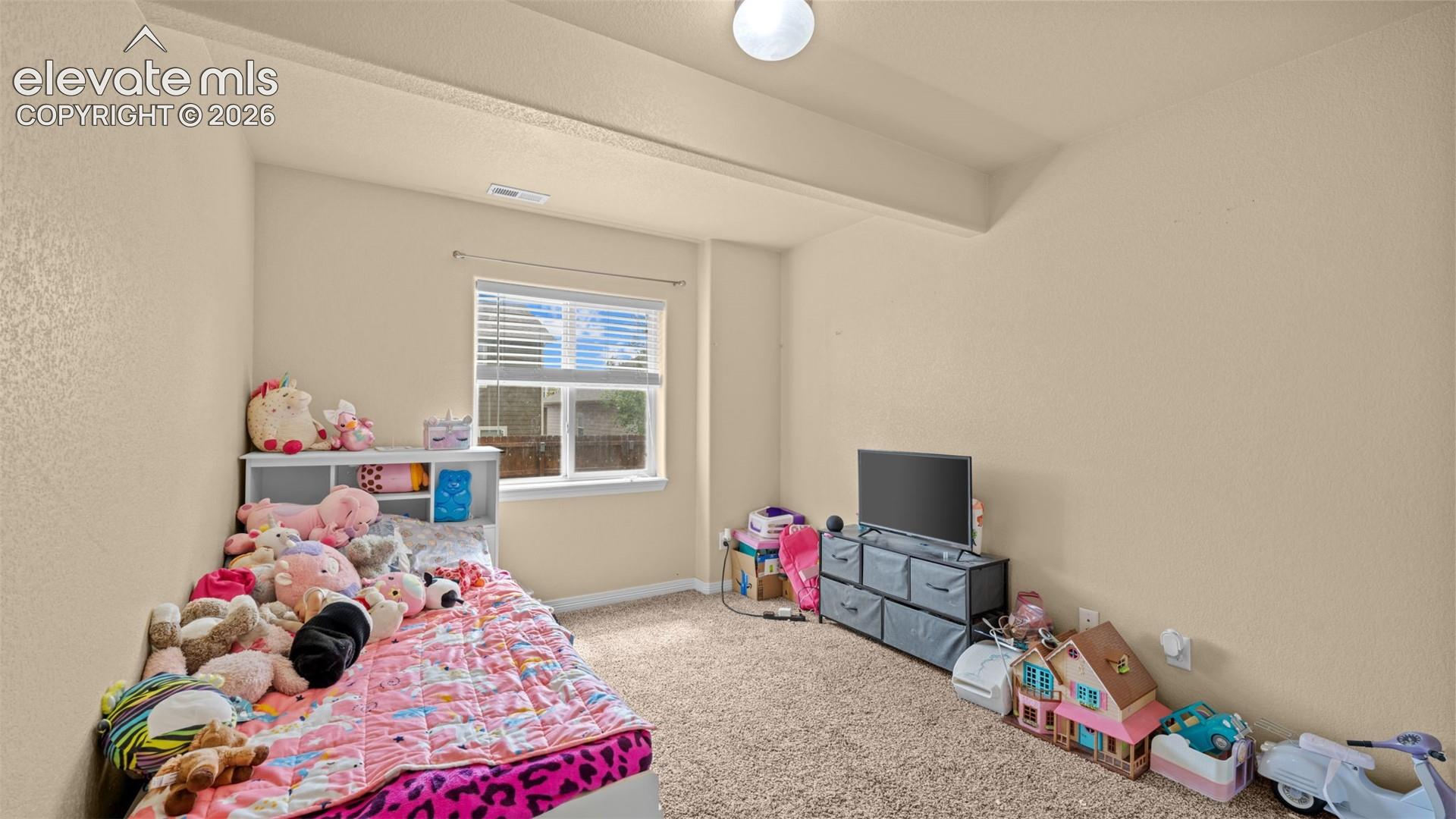 Listing photo 24 for 7822 Wythe Drive
