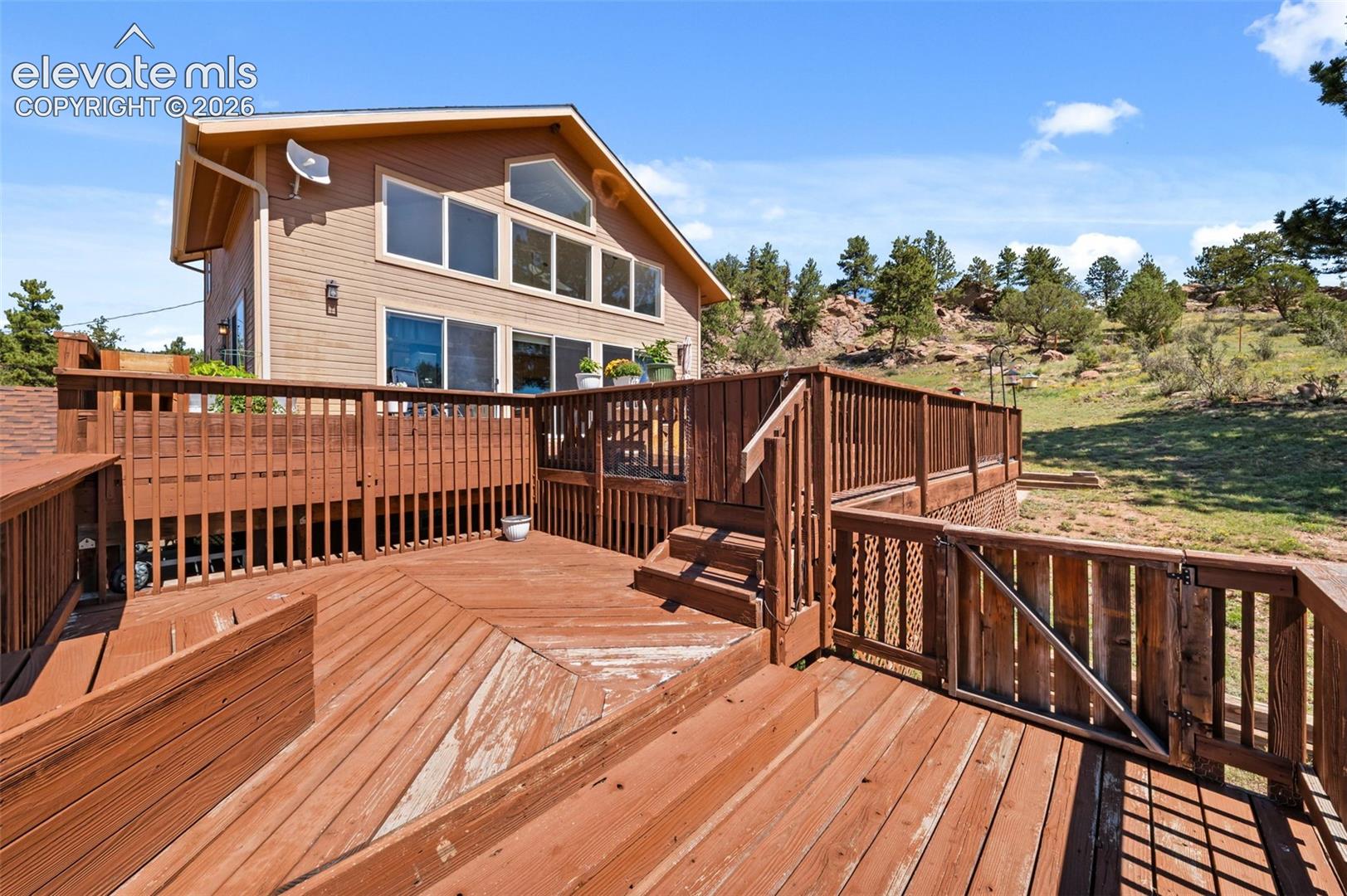 Listing photo 37 for 524 Spring Valley Drive