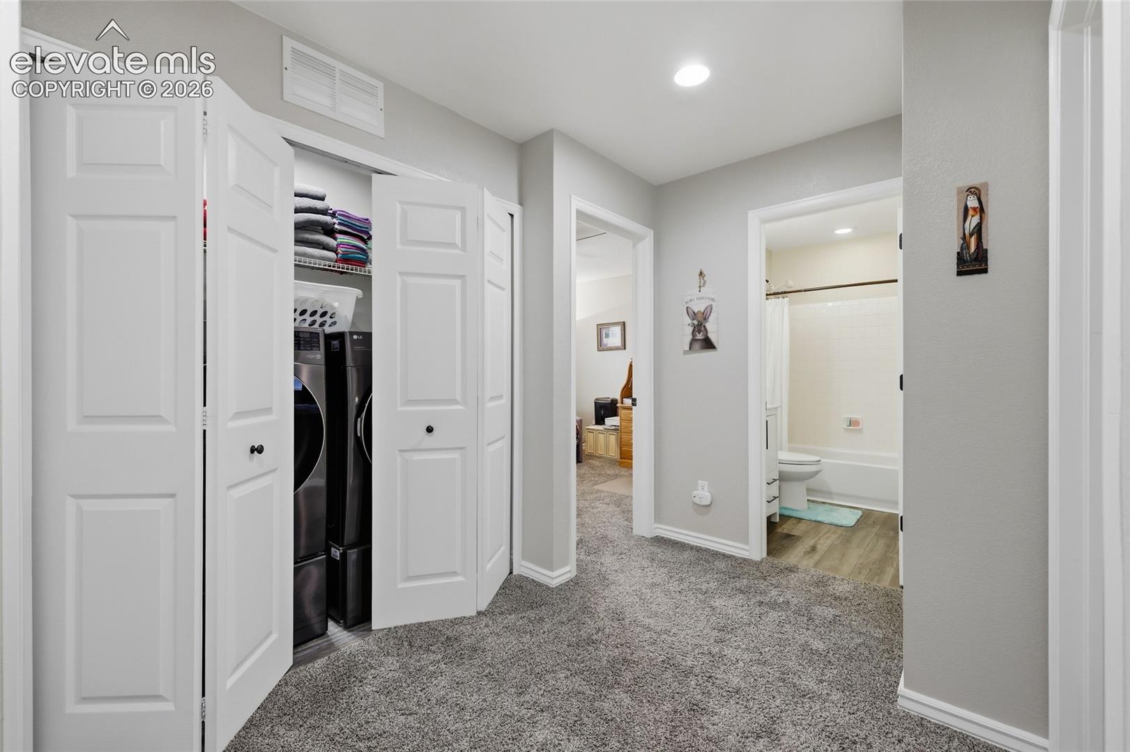 Listing photo 14 for 6576 Ancestra Drive