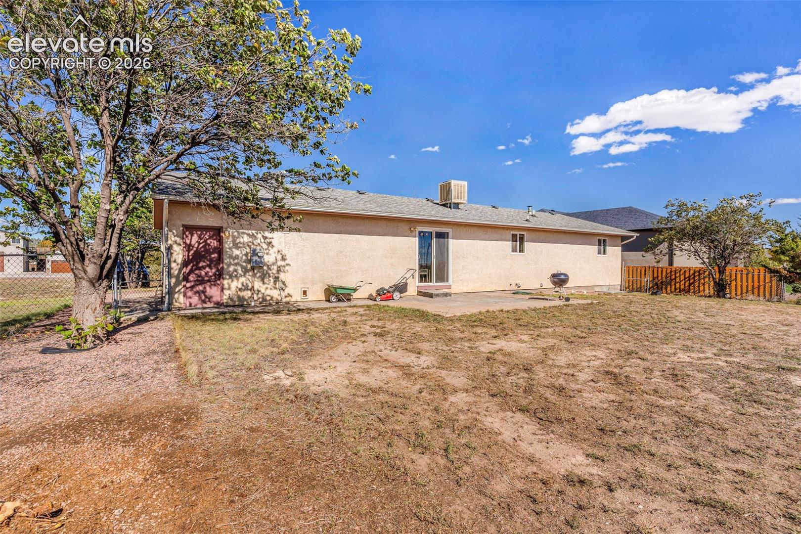 Listing photo 35 for 1172 W Bella Casa Drive