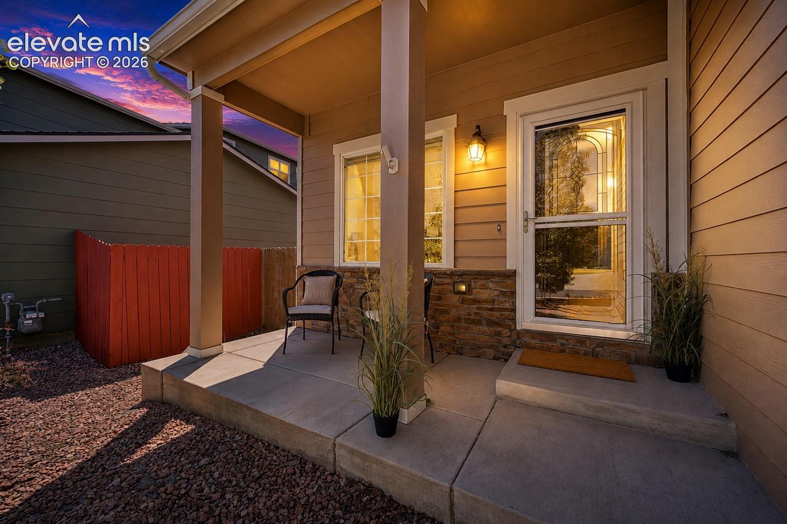 Listing photo 2 for 7589 Chenoa Court