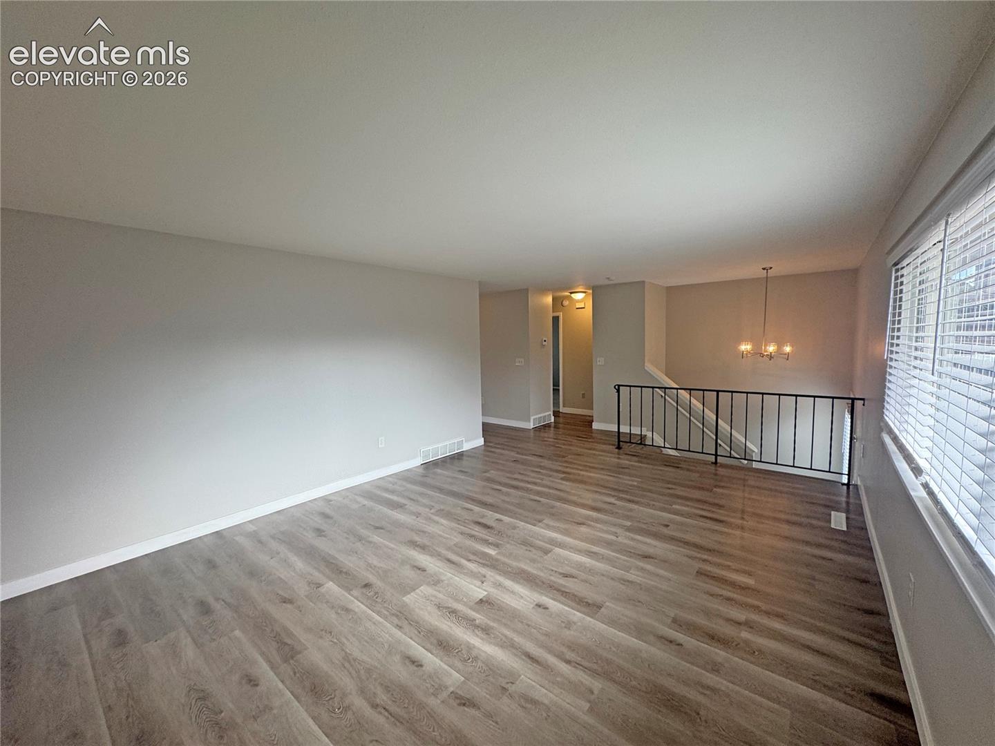 Listing photo 10 for 6074 Del Rey Drive