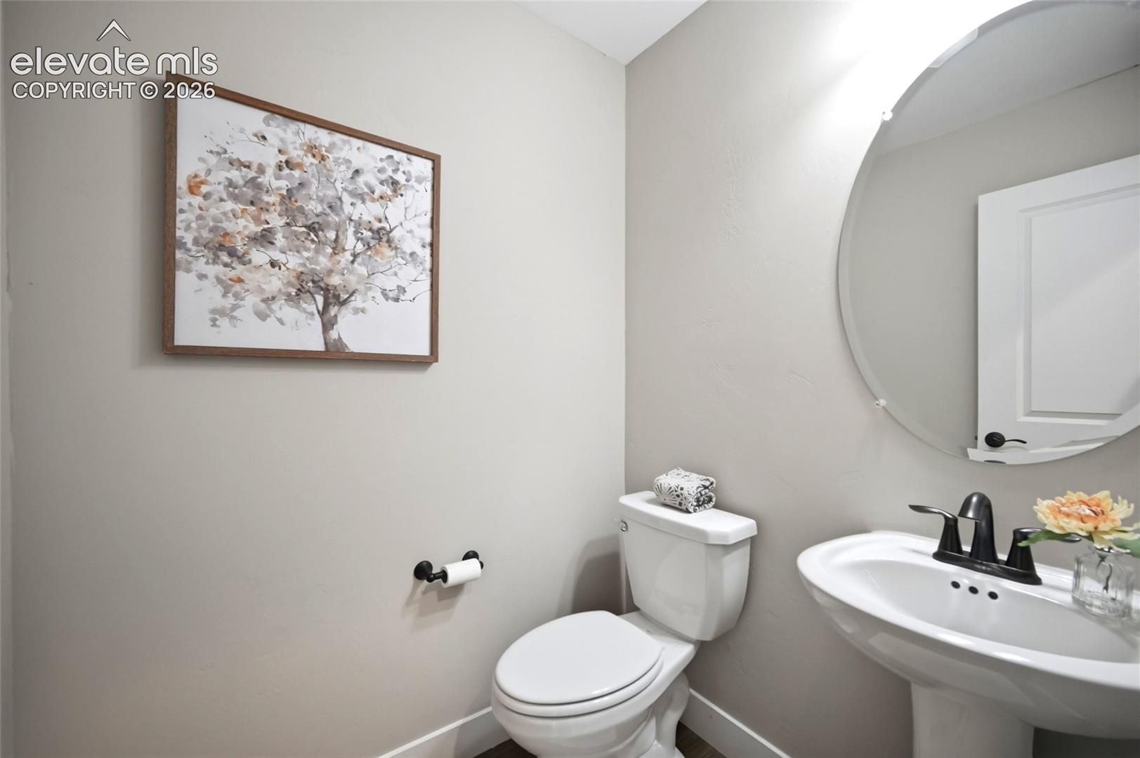 Listing photo 9 for 10540 Wrangell Circle
