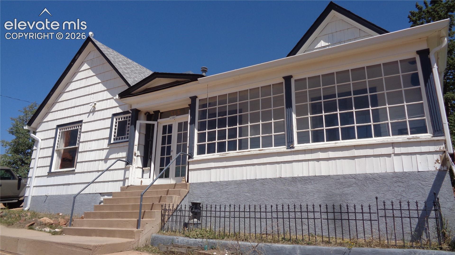 Listing photo 29 for 313 E Golden Avenue