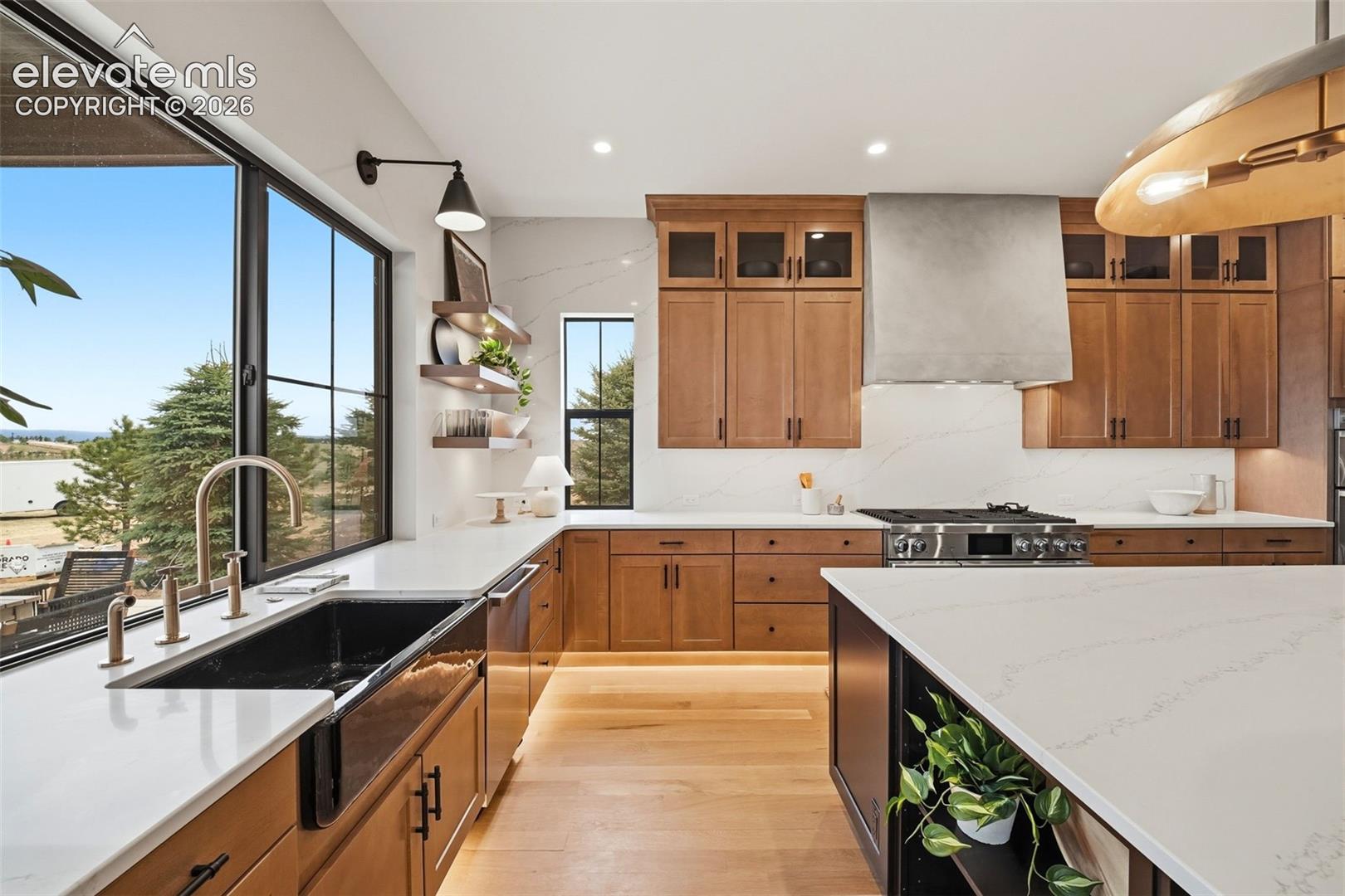 Listing photo 9 for 15390 Sandbagger Drive