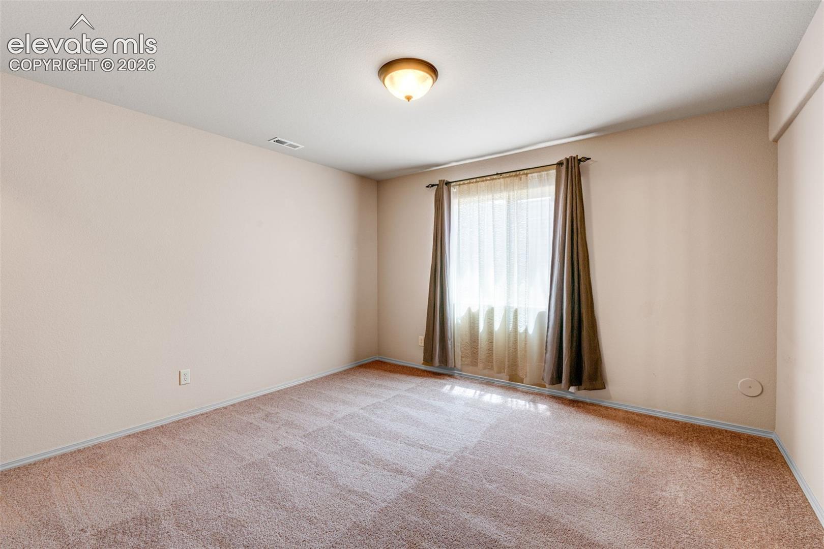 Listing photo 19 for 11263 Foxwell Way
