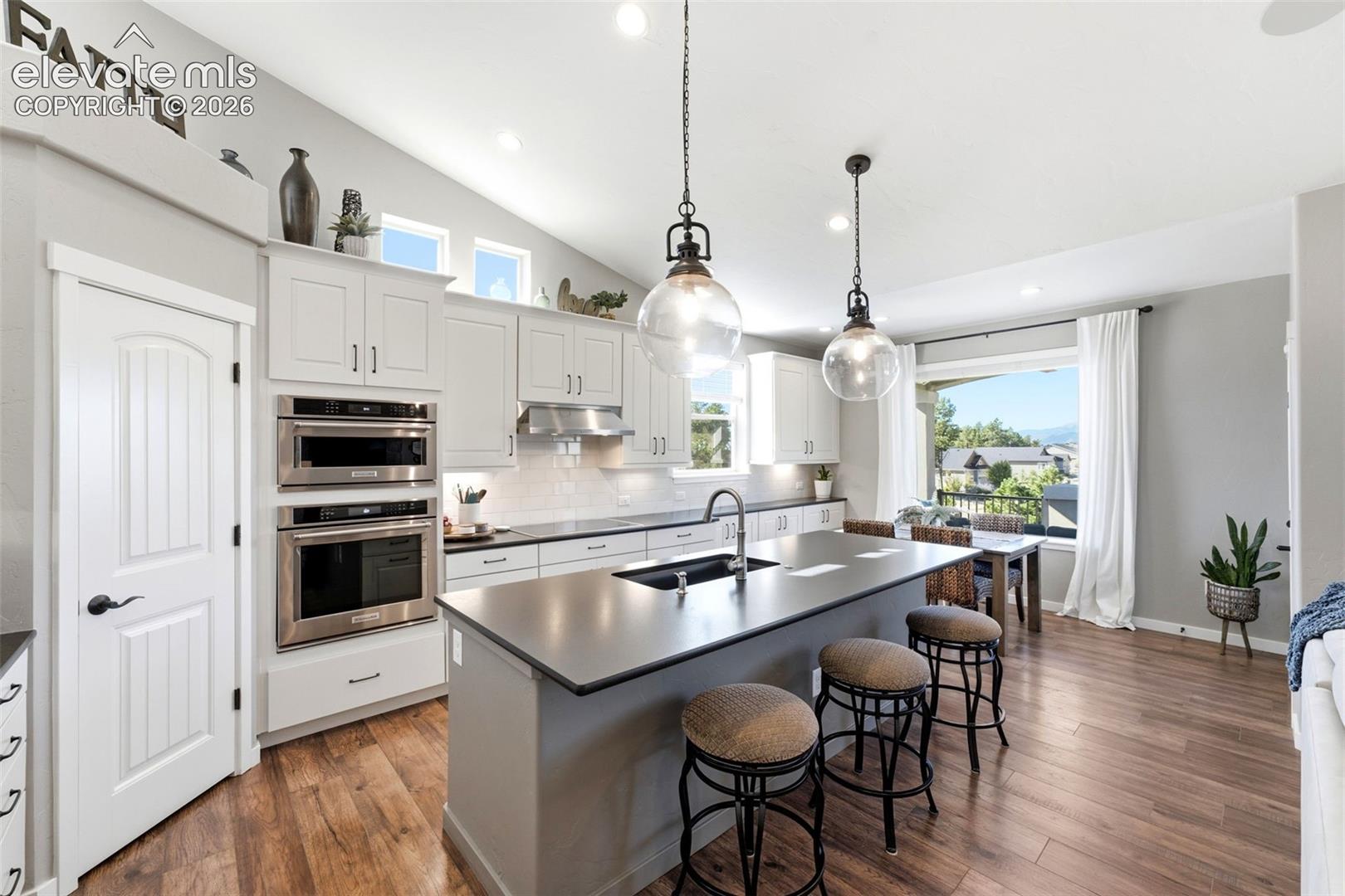 Listing photo 8 for 1386 Catnap Lane