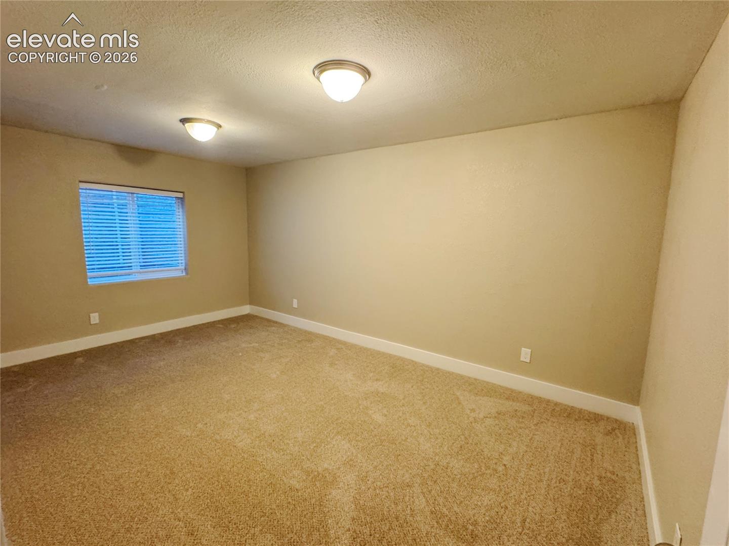 Listing photo 39 for 7961 Sandsmere Drive
