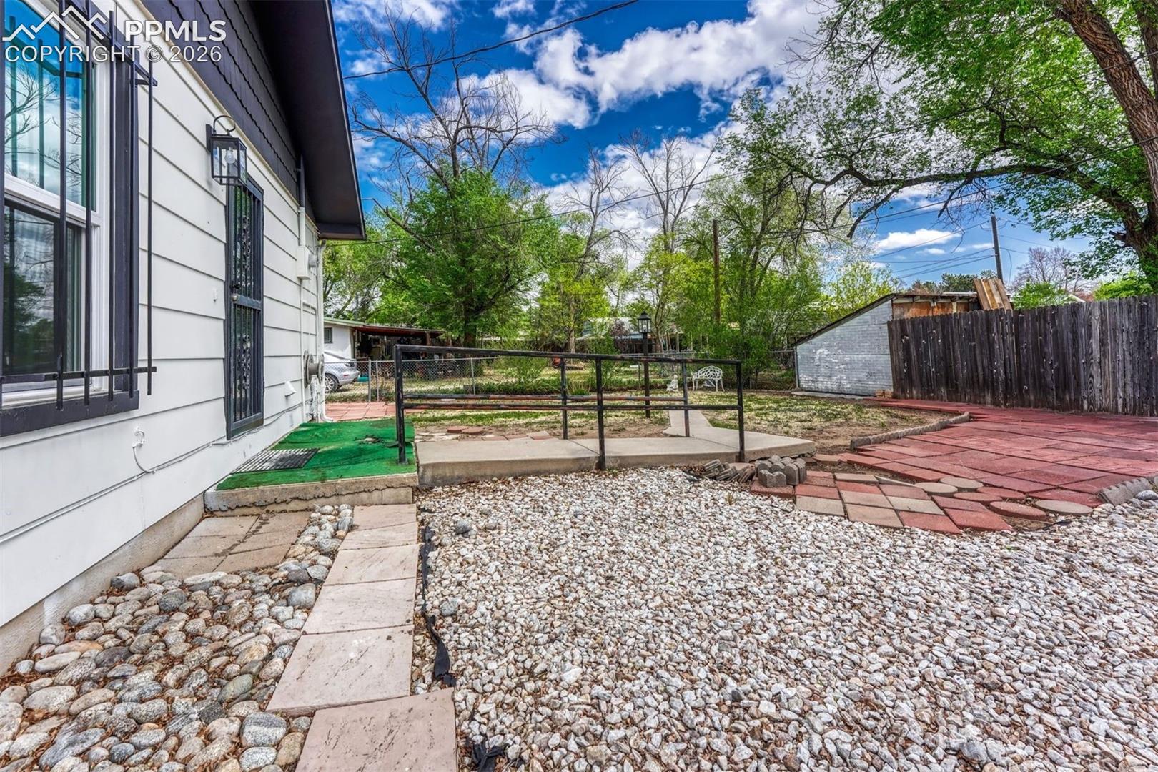 929 Arcadia Street, photo 16
