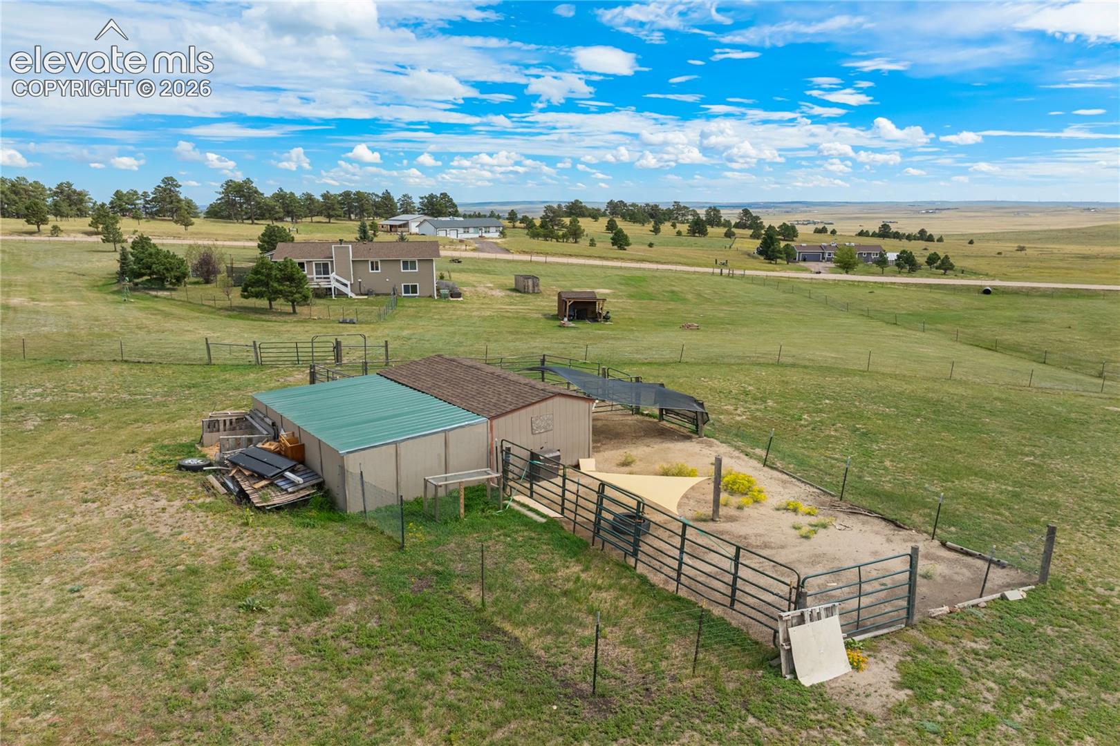 Listing photo 44 for 17650 Fremont Fort Drive