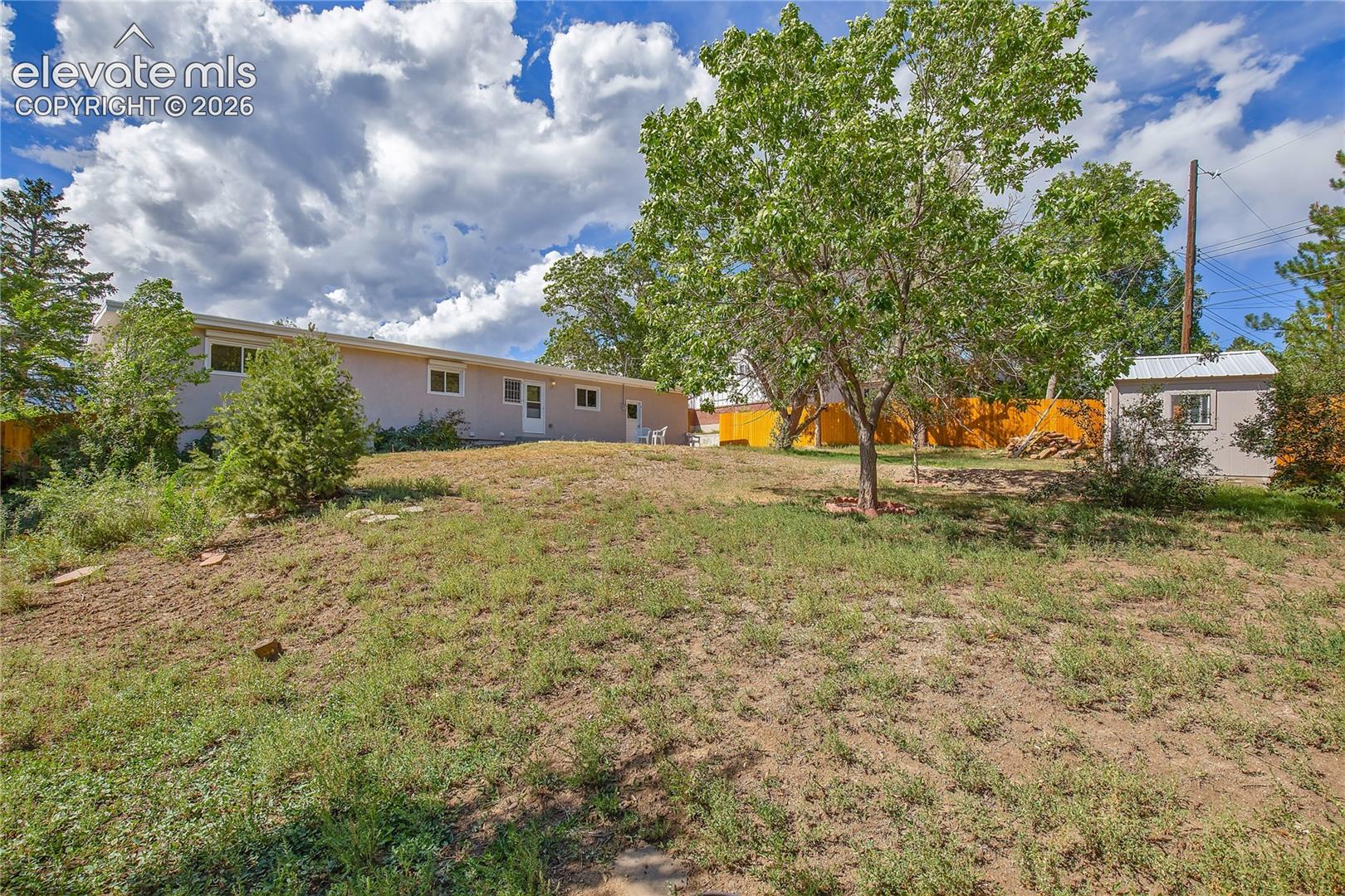 609 Crestridge Avenue — listing photo