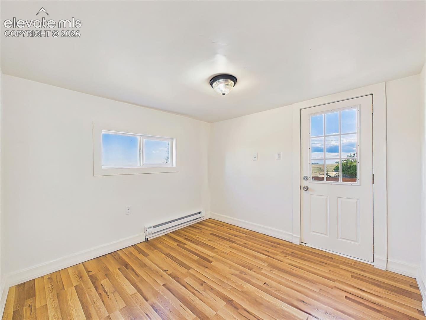 Listing photo 25 for 23015 Murphy Road