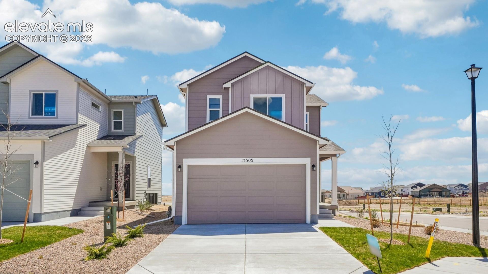Listing photo 2 for 13518 Estes Ridge Drive