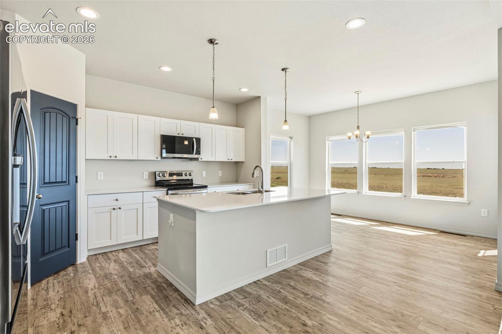 Listing photo 12 for 3955 N Yoder Road