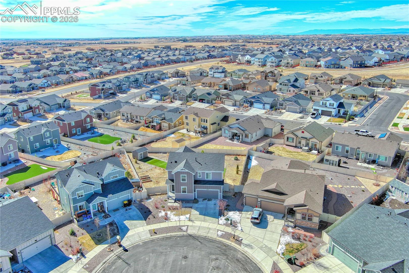Listing photo 3 for 10104 Bluffstone Court