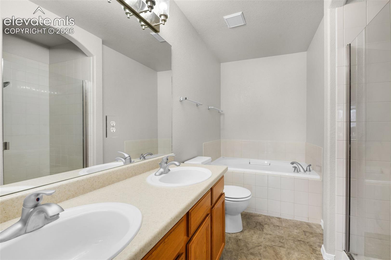 Listing photo 31 for 1034 Fountain Mesa Drive