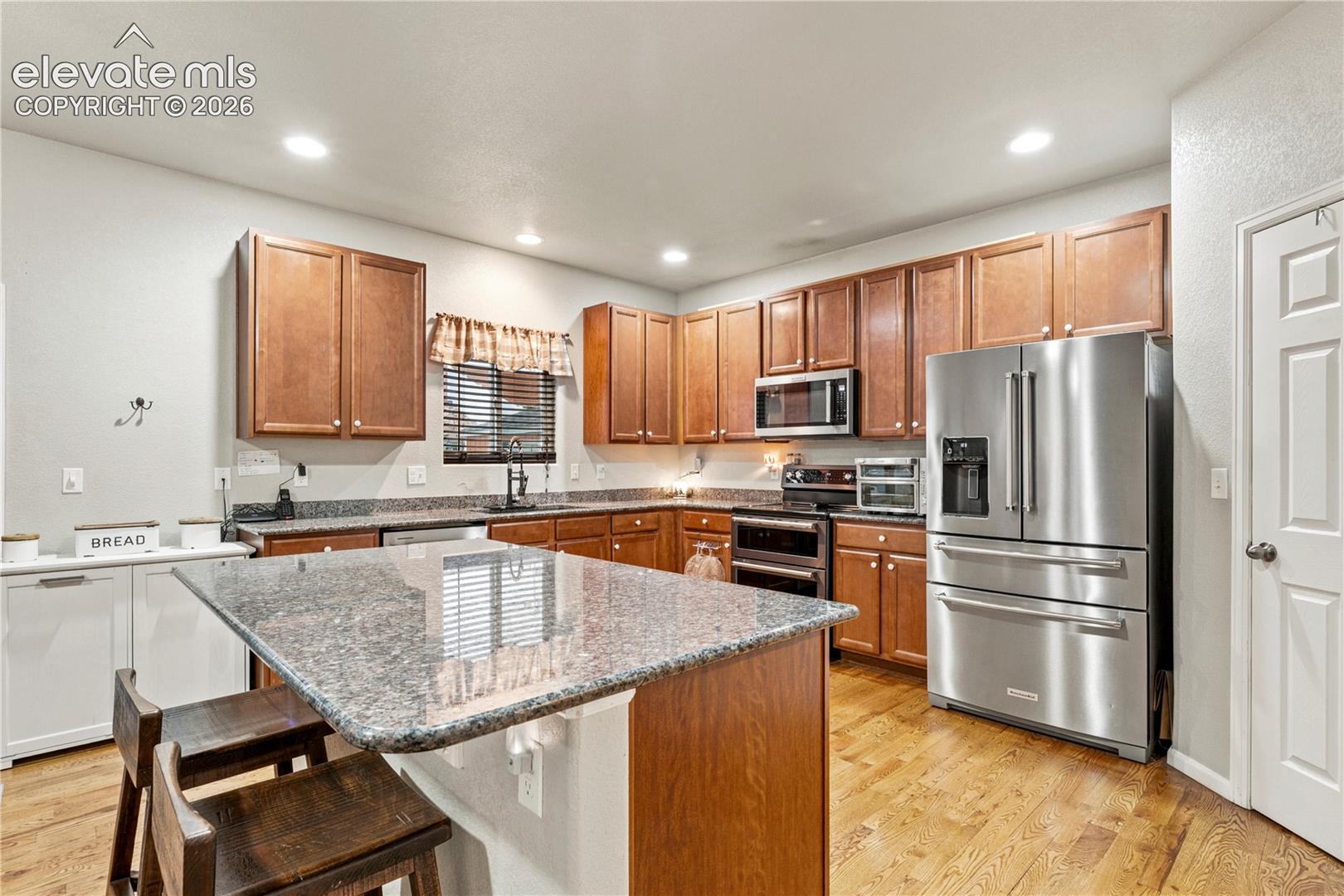 Listing photo 7 for 9761 Terrain Road