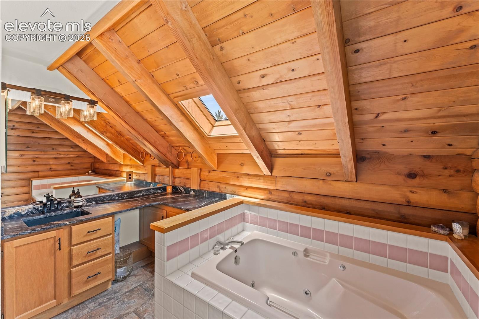 Listing photo 27 for 102 Douglas Fir Lane