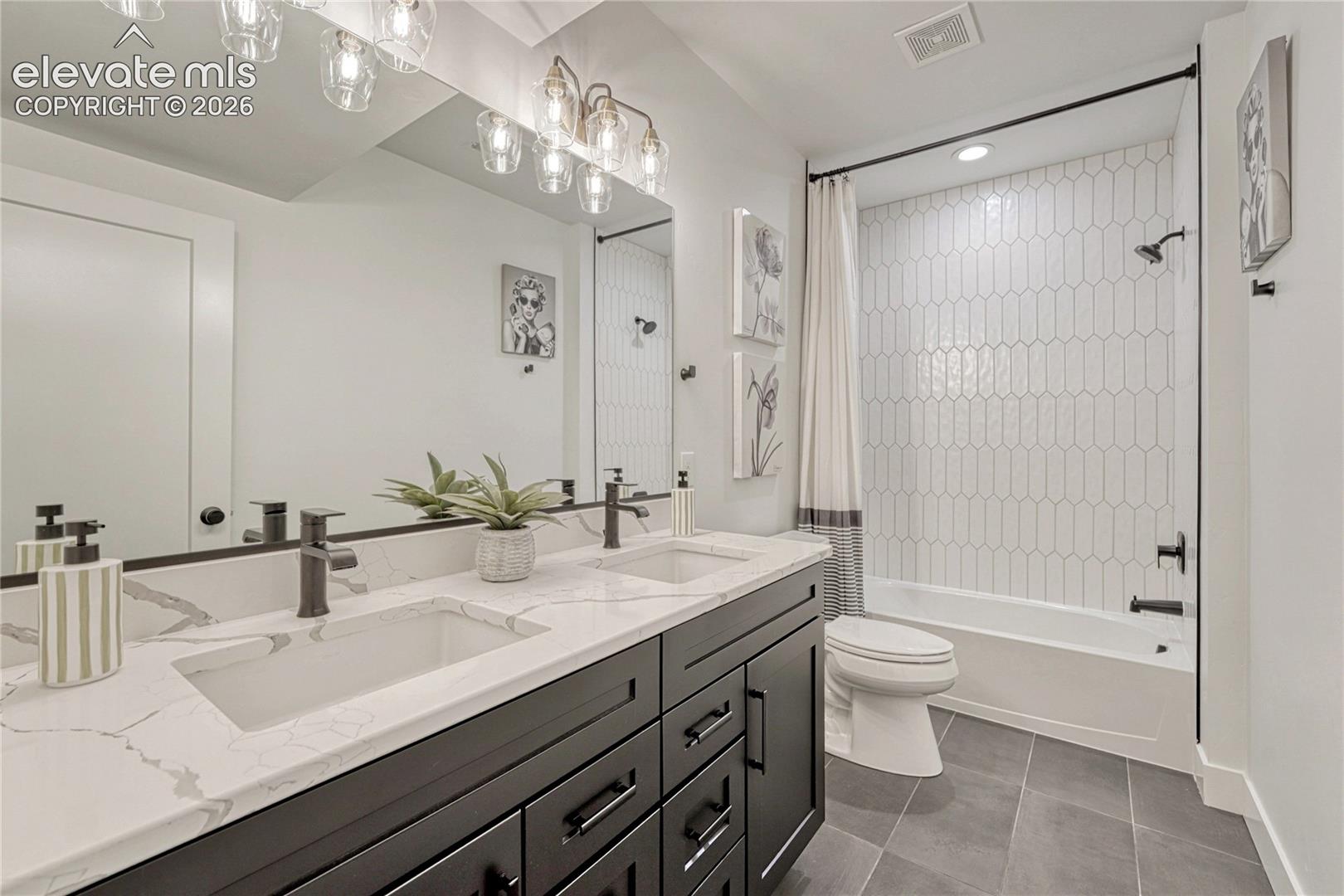 Listing photo 45 for 12366 Mionetto Court