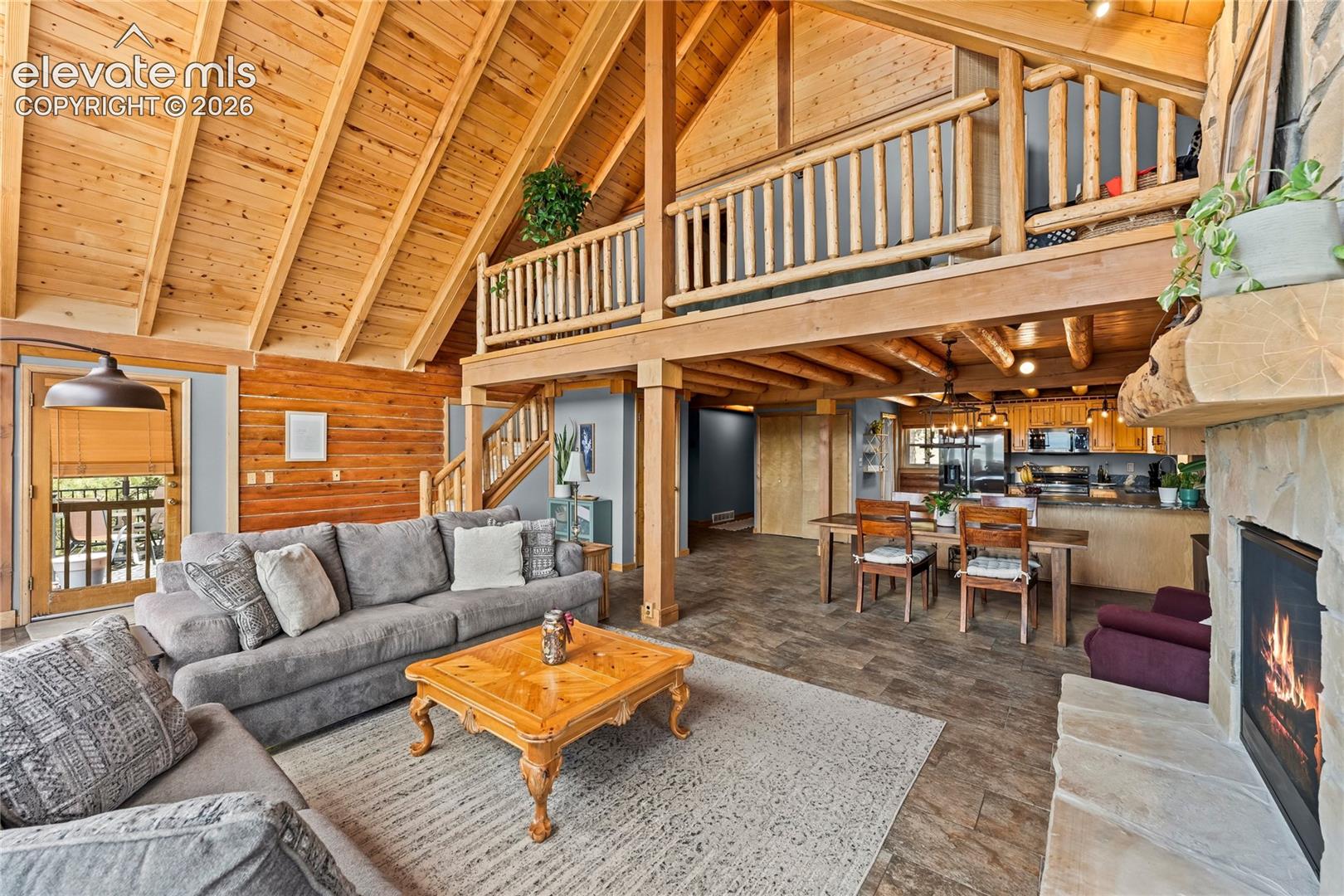 Listing photo 12 for 102 Douglas Fir Lane