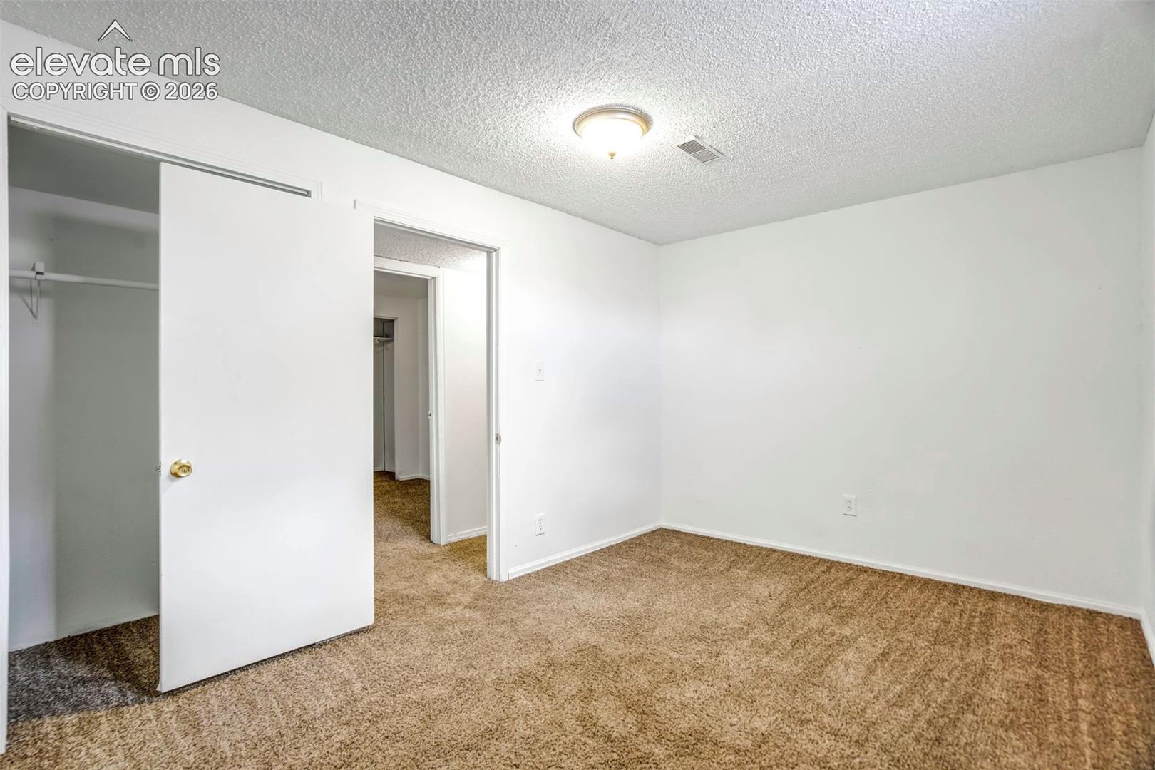 Listing photo 23 for 2408 Tucci Lane