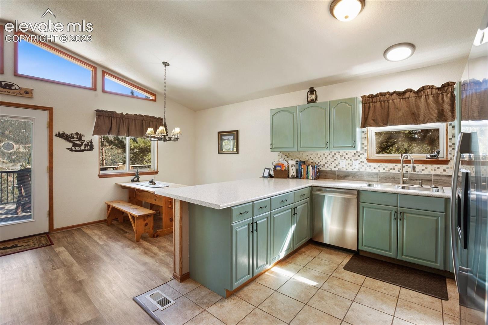 Listing photo 25 for 493 Horseshoe Drive