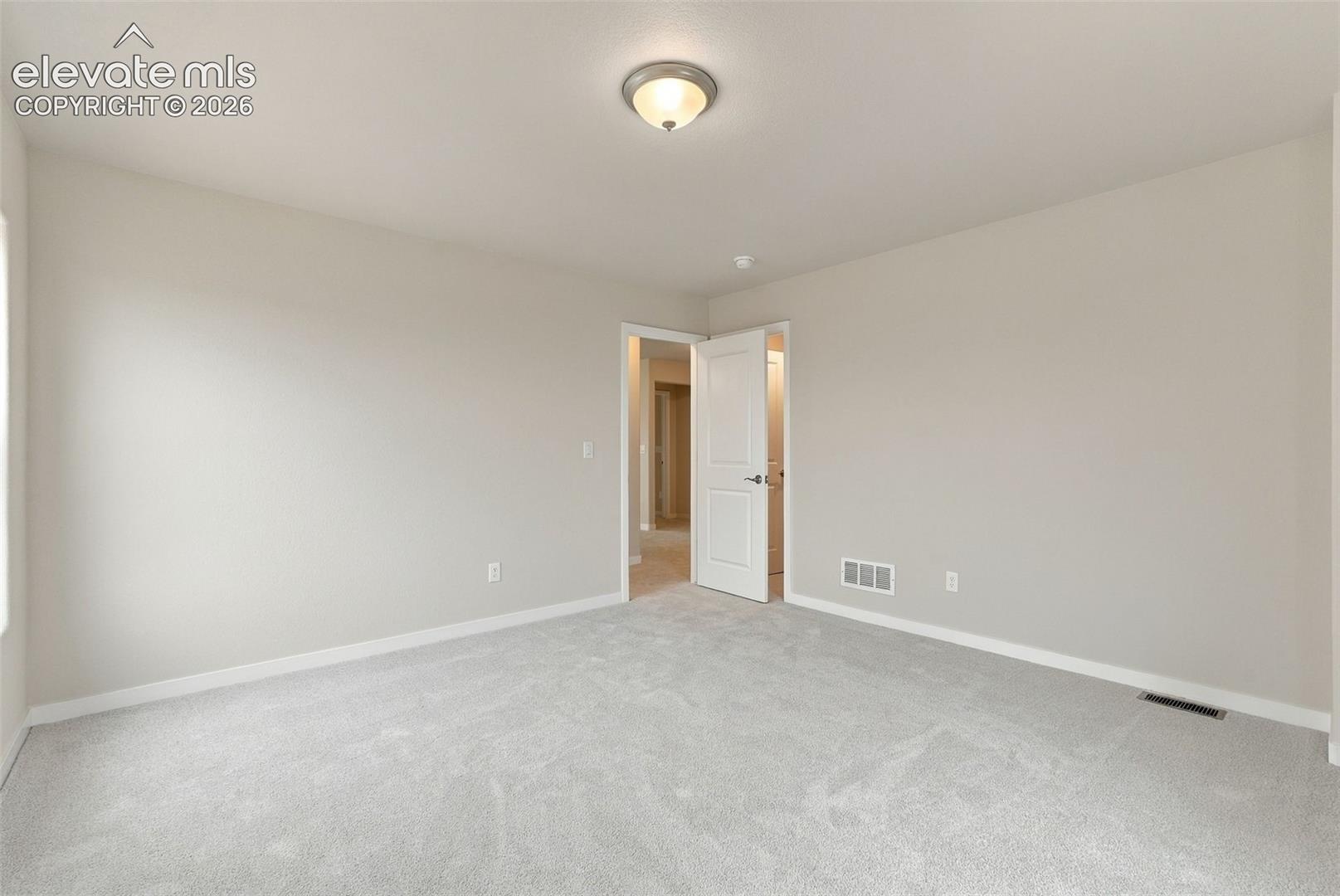 Listing photo 34 for 13586 Crooked Hill Drive